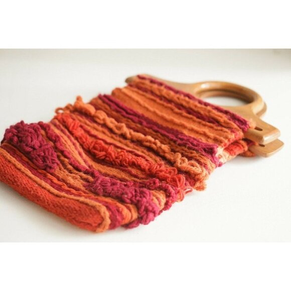 Vintage 70s Textured Knit Macrame Colourful Wood Handle  Tote - Picture 7 of 7